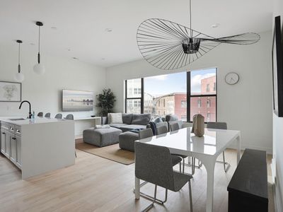 The Exclusive- 7 Bed, 6 Bath Retreat