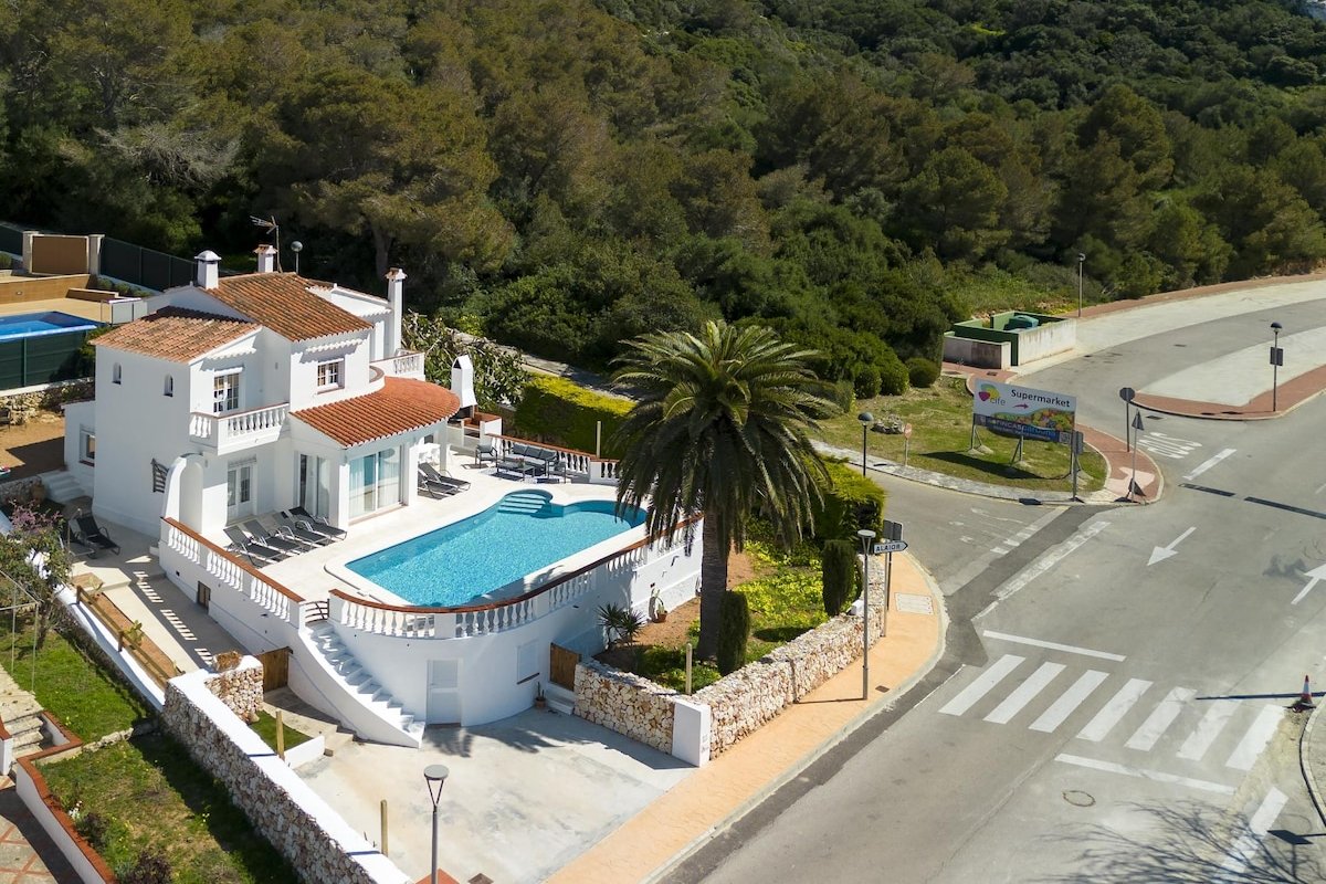 VILLA GERMAN con espectaculares vistas al mar gallery image 2