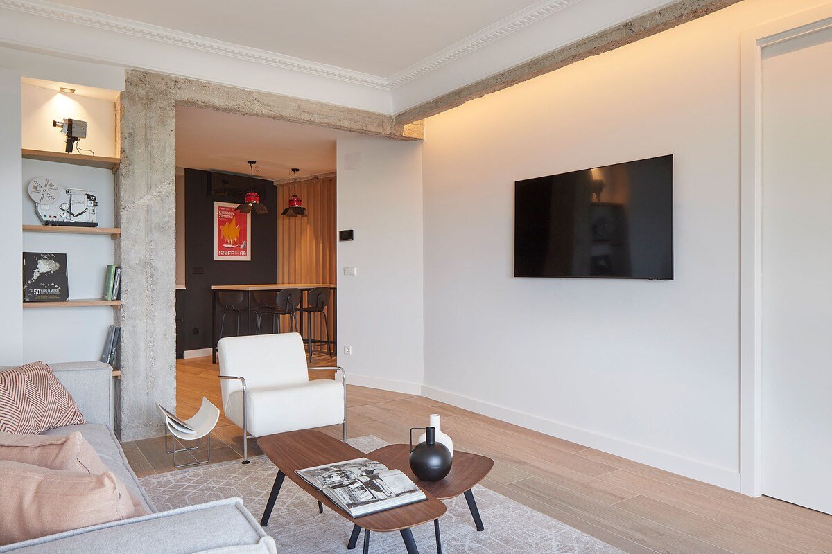 Zinemaldi Suite by FeelFree Rentals gallery image 4