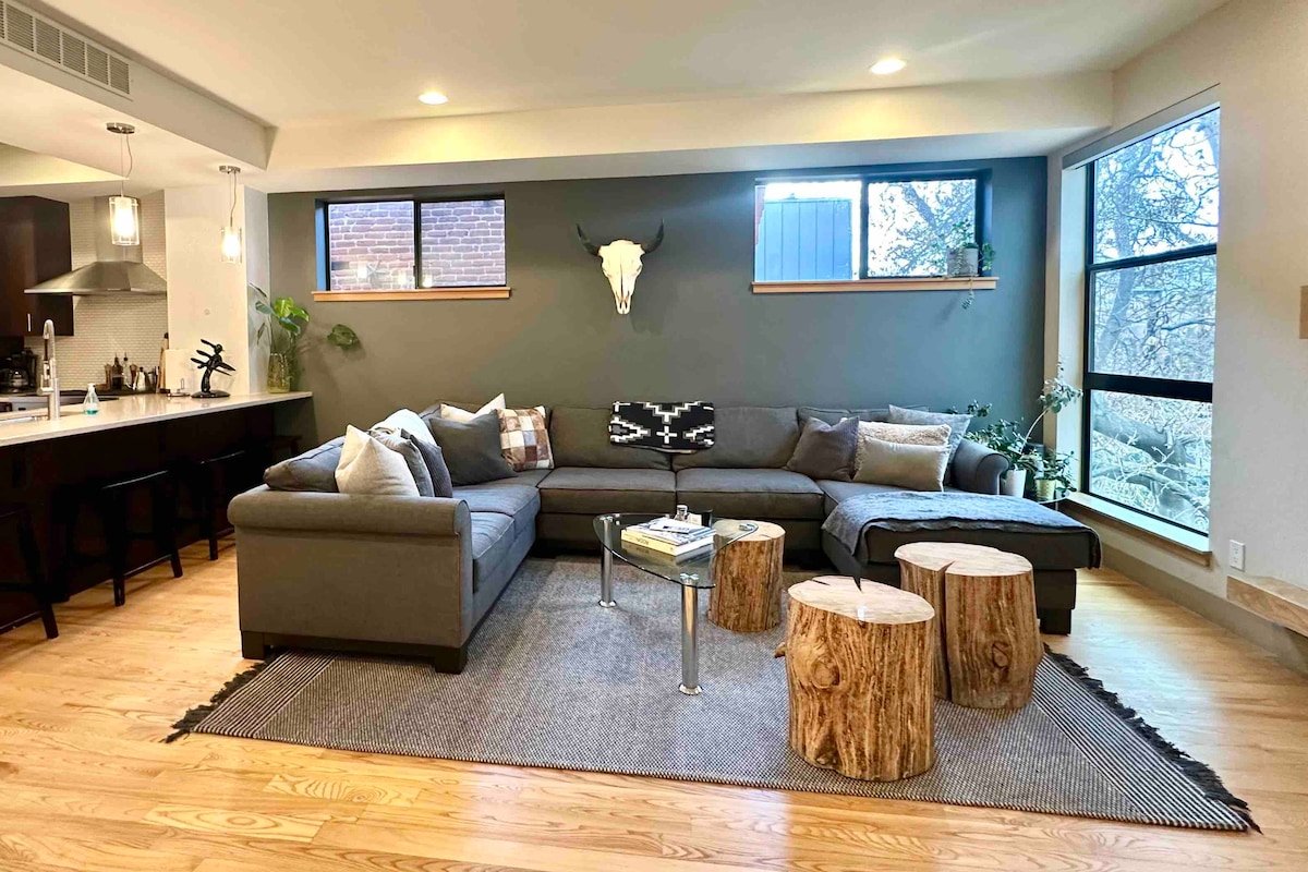 Modern 4 Story Home in LoHi with Penthouse Views gallery image 5