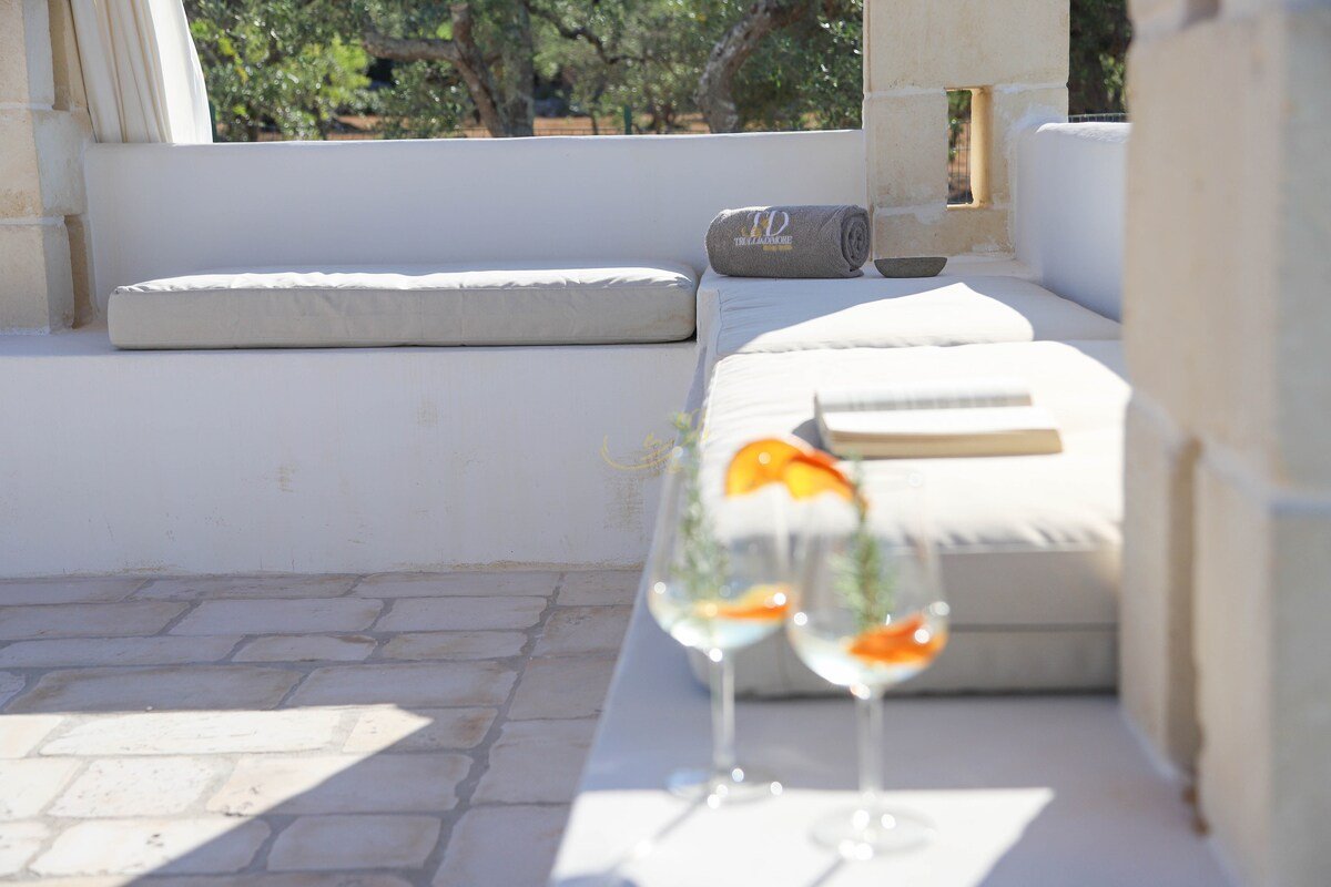 TD Trulli Albapetra Pool & Olive Trees gallery image 5