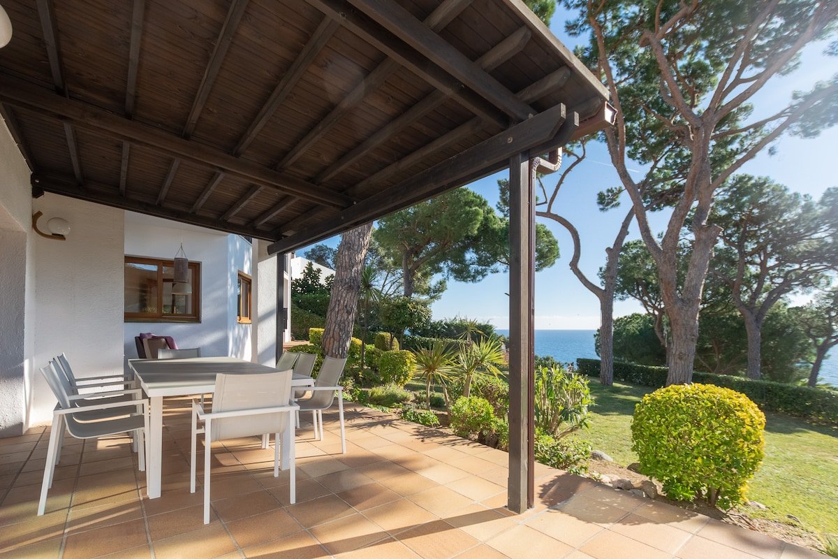 ★ CoastalVillas – Villa El Olivo ★ spacious garden gallery image 5