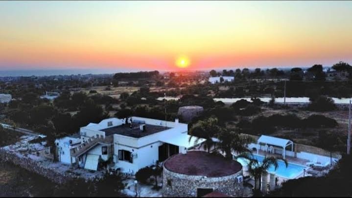 VILLA con Trullo Vista Mare e Piscina Esclusiva gallery image 5