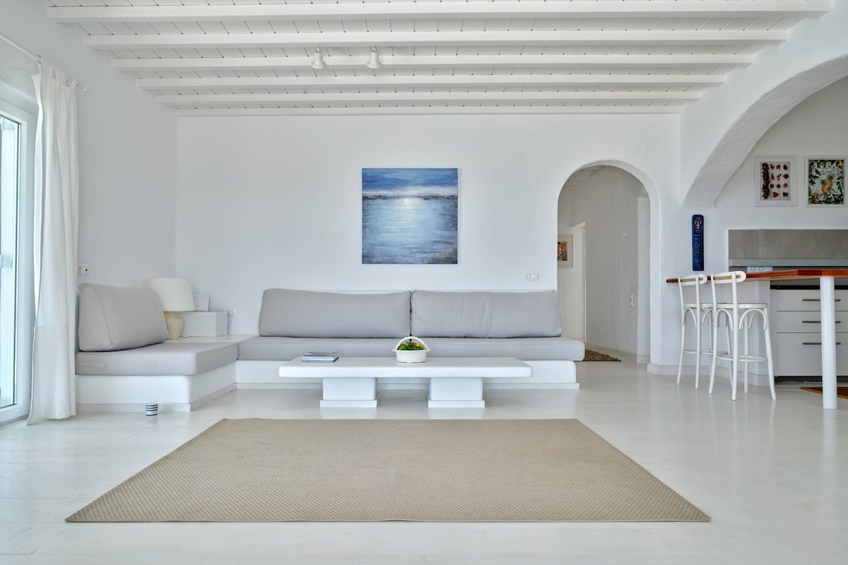 Sunset Horizon Villa gallery image 3