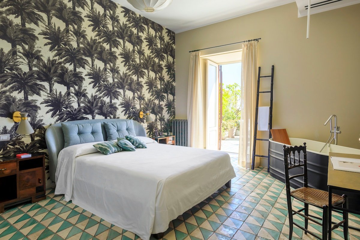 Trinacria Luxury Suite gallery image 5