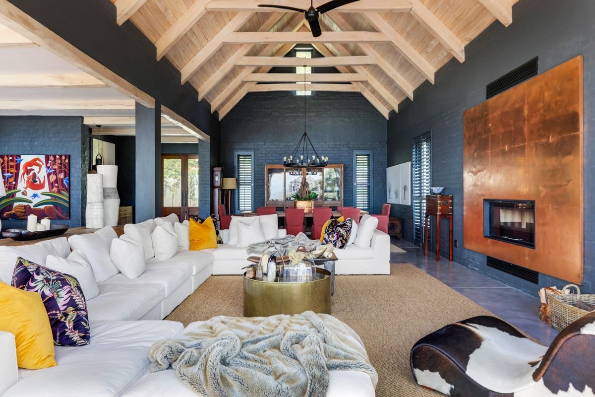 Stunning 3-Bedroom Home with Breathtaking Views gallery image 5