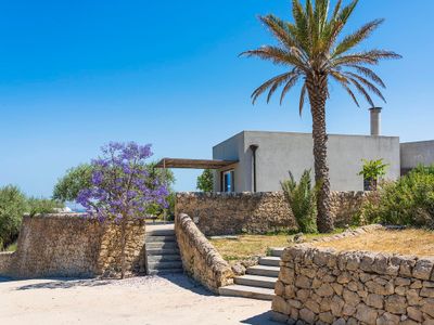 Luxury 4 bedrooms villa in Noto