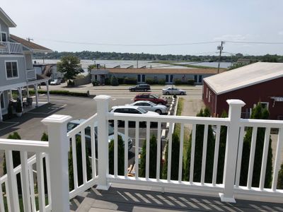 Sea Breeze Inn guest house. Walk to Beach