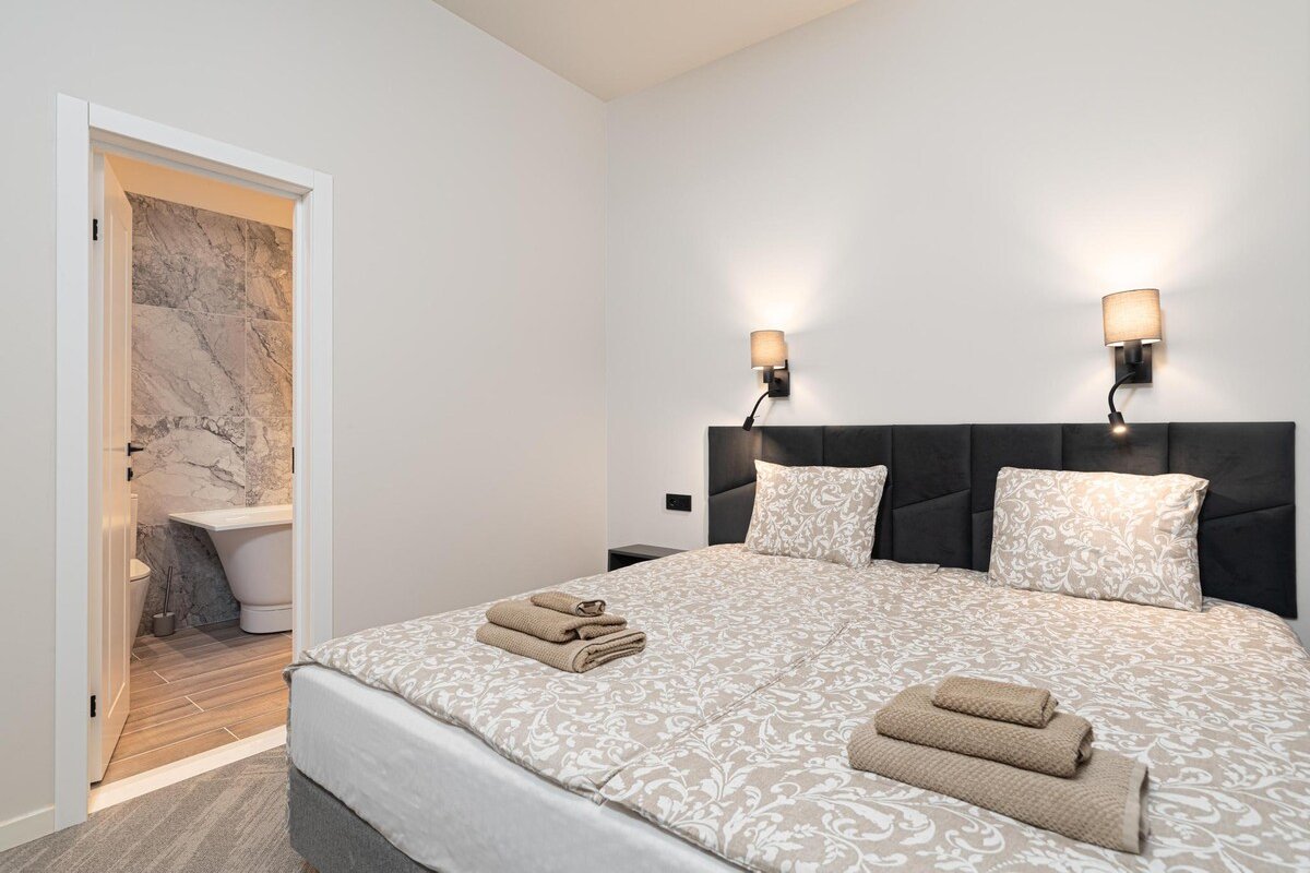 D⓷ Dzirnavu | by Dandelion Apartments & Suites gallery image 5