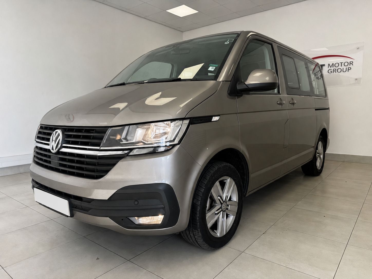 VOLKSWAGEN T6.1 KOMBI 2.0TDi DSG 110KW TRENDLINE for Sale in South Africa