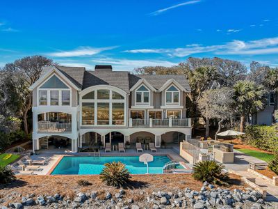 Oceanfront stunner w/ private pool & spa