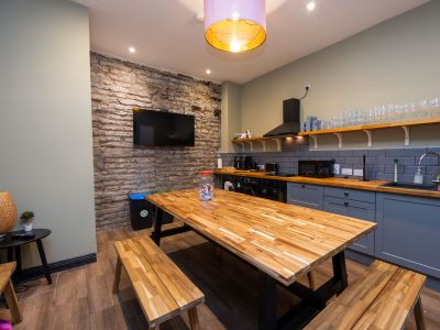 The Hearth – Sleeps 16