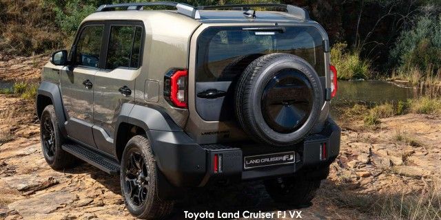 TOYOTA L/CRUISER FJ 2.7 VX A/T - 22 