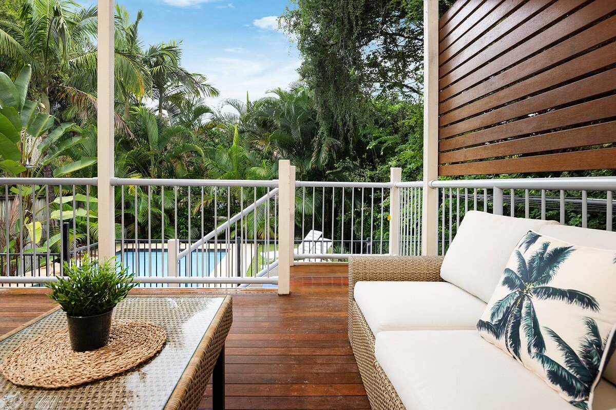 Large Family Pool Home in Taringa|6km to CBD|Pets gallery image 4