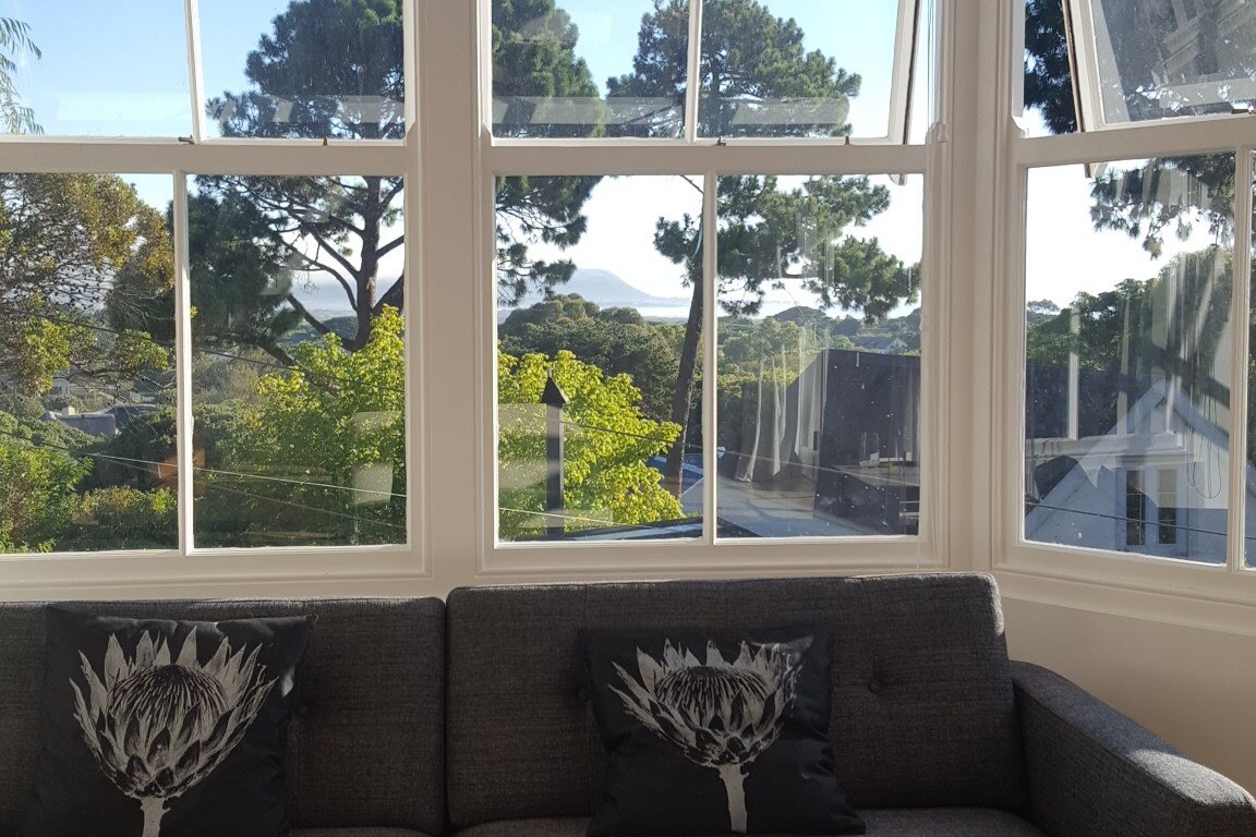 Sunny home close to Noordhoek beach gallery image 5