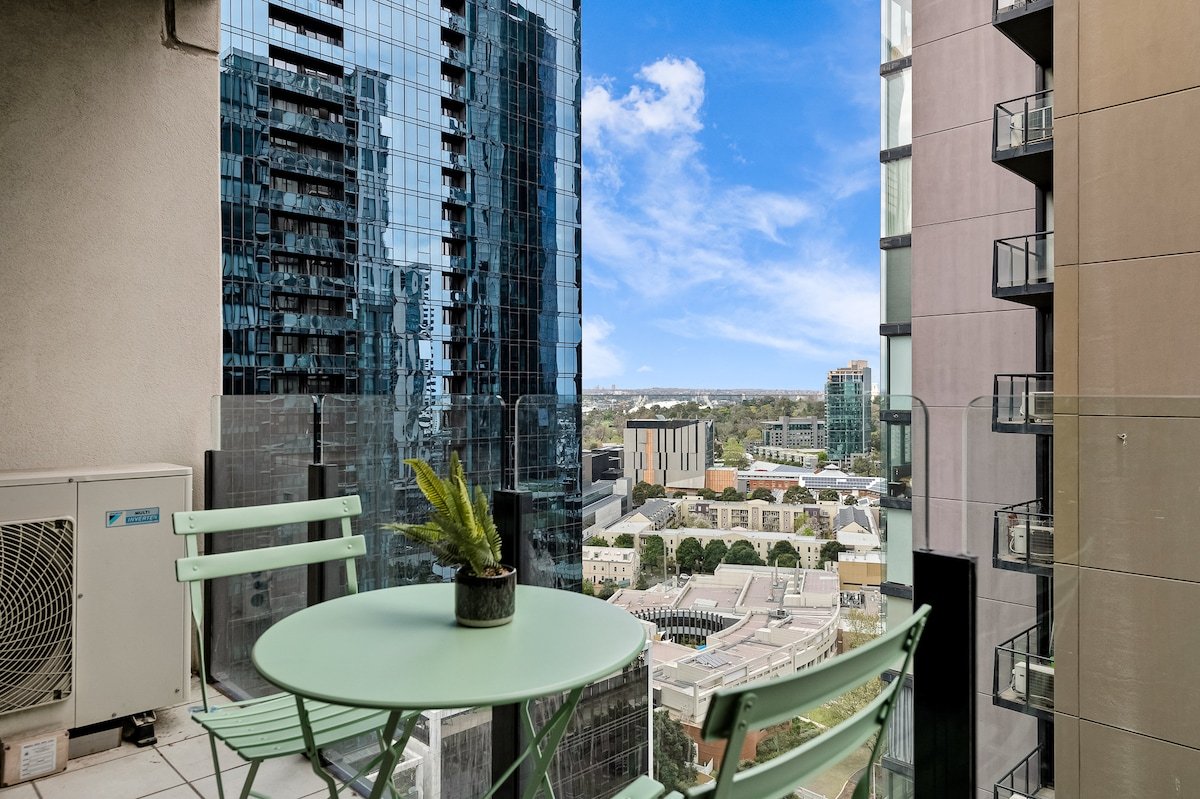 Exclusive Stays – The Summit (2b) gallery image 4