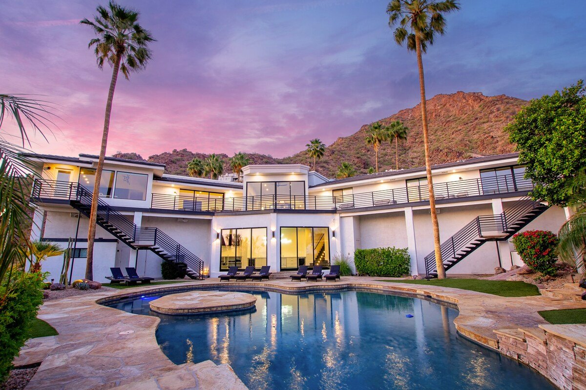 Manor on Valle Vista gallery image 3