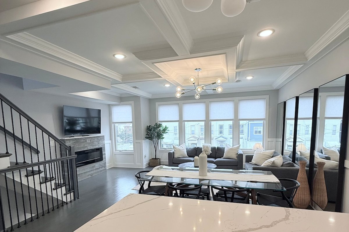 New 3BR Condo w/Rooftop Terrace & NYC Views gallery image 2