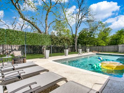 Cowtown Oasis w/ Gated Pool, Huge Backyard, BBQ!