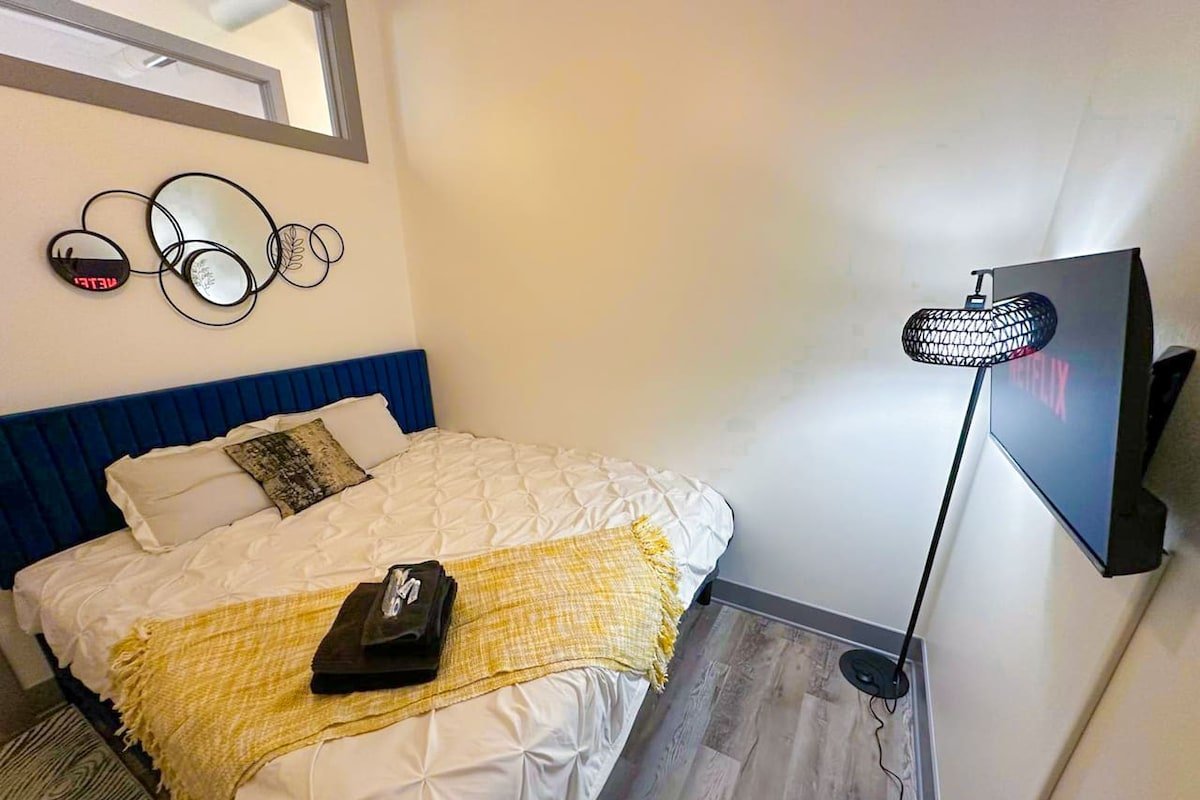 Spacious 6BR Suite Near McCormick & Soldier Field gallery image 4