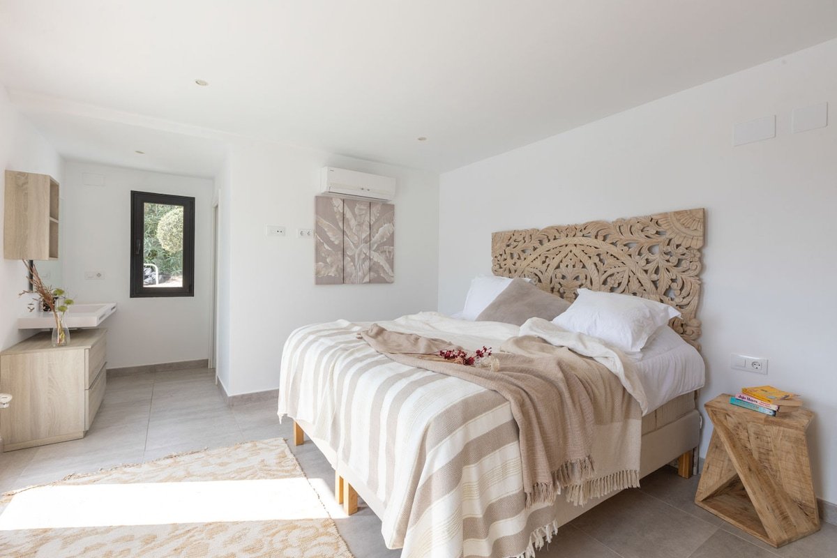 Villa Sea Happiness by Abahana Luxe gallery image 3