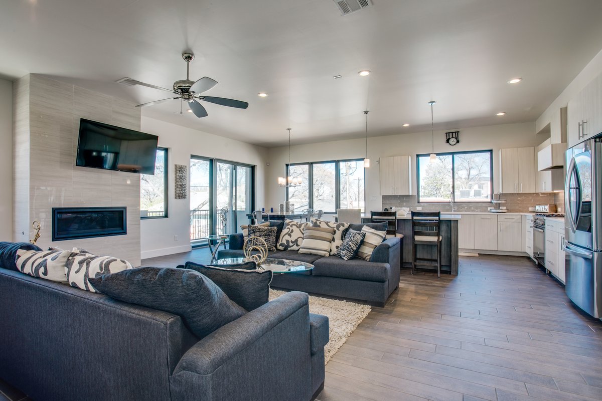 6 Bedrm+Modern+Elevated BishopArts-Dazzling View-1