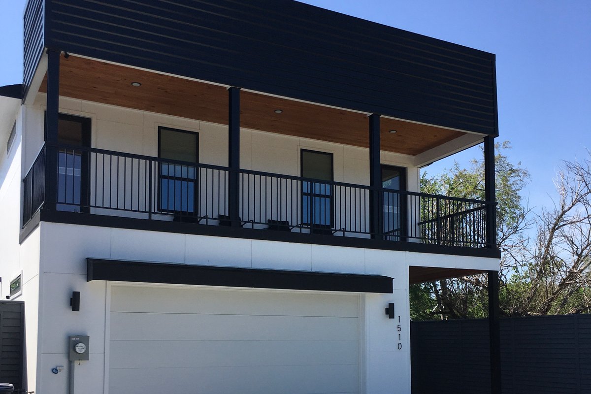 HOUSE OF MUSIC – Modern + Contemporary Dallas Home