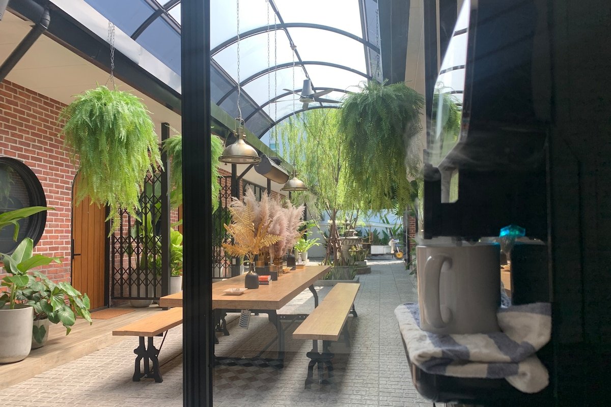 7 bedrooms with shared kitchen near Thonglor BTS gallery image 3