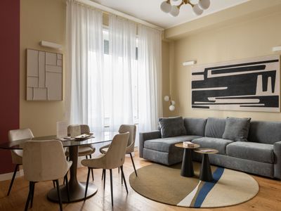 Stunning 7th floor apartment in Duomo – 6 Guests