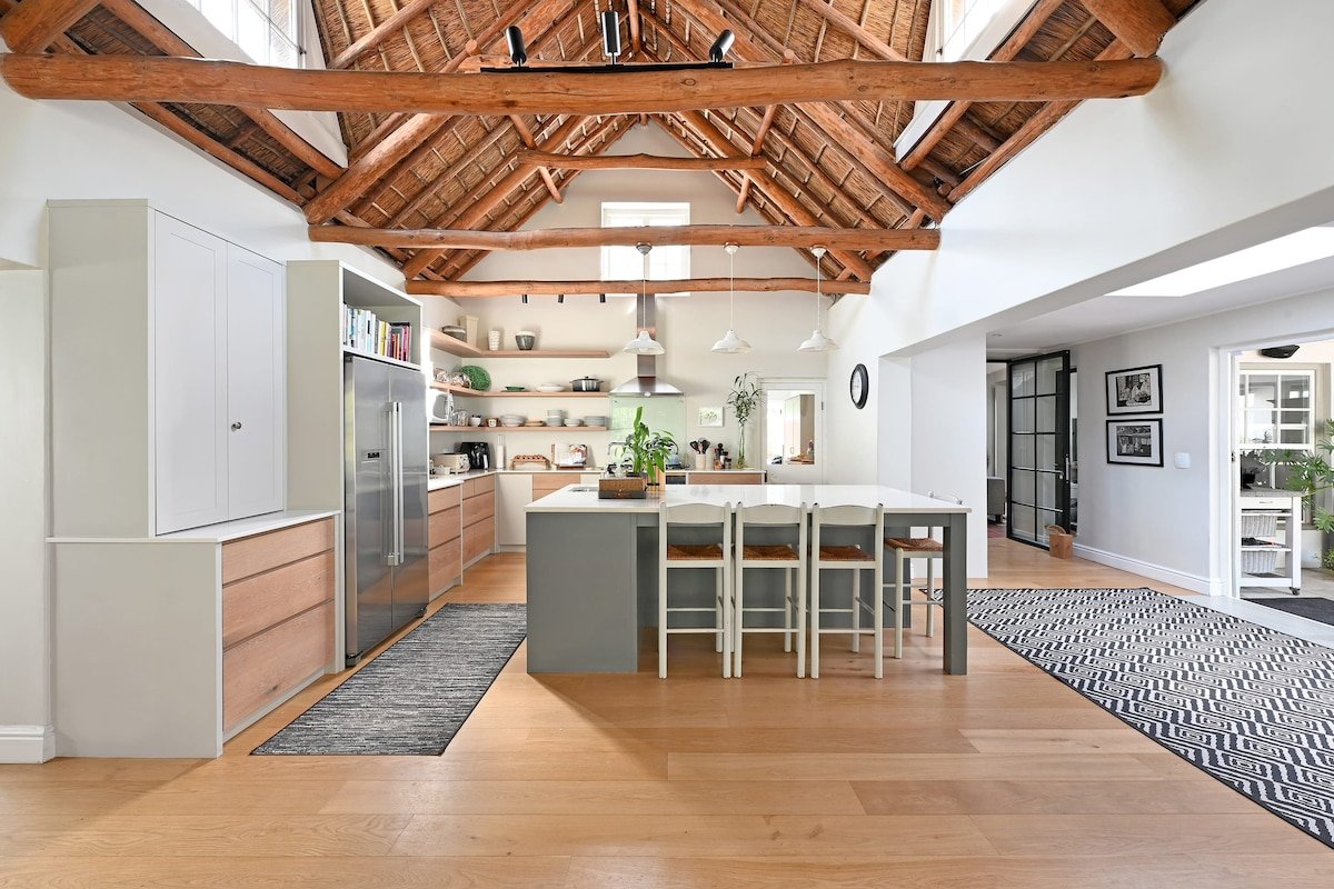 Riverlea Villa Pool River Mountain Views gallery image 4