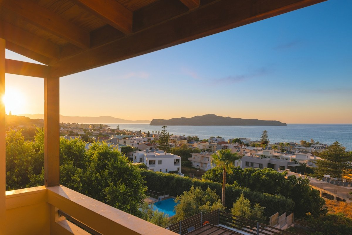 Seaview Garden Villa, Heated pool & Sauna gallery image 3