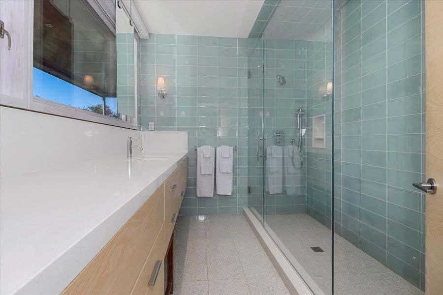 Stunning Modern Masterpiece on the Beach in Truro gallery image 4