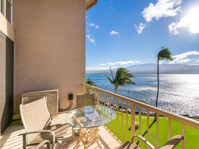 Beautiful Oceanfront Condo with Stunning Views in