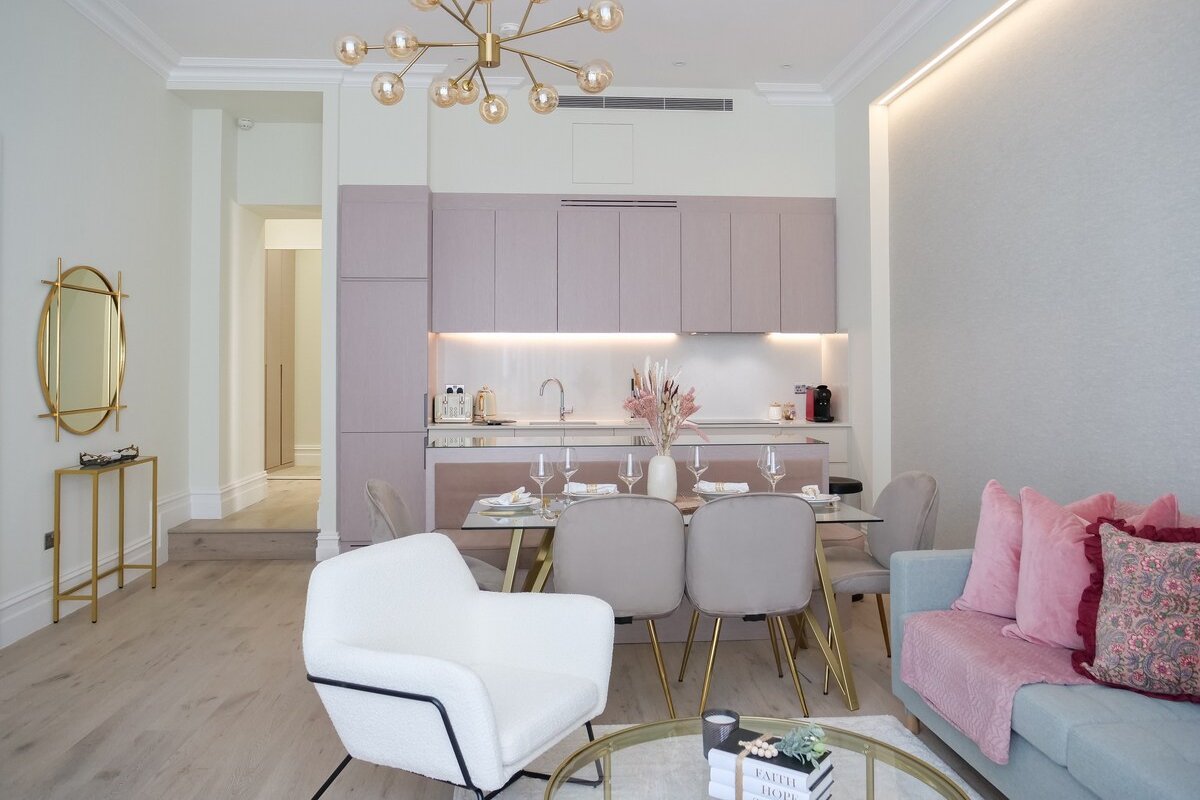 A chic escape gallery image 5