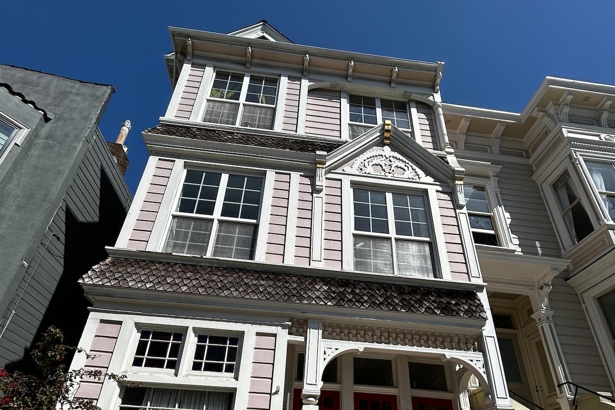 Chateau Esme gallery image 2