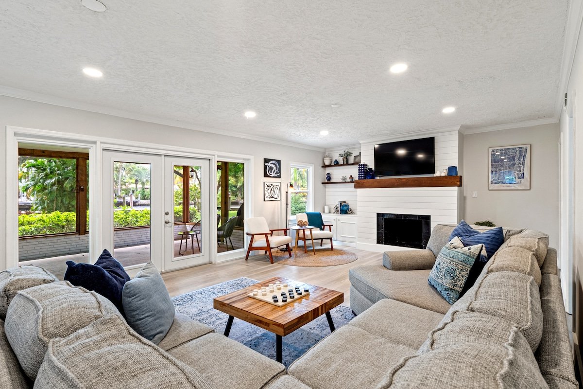 Waterfront, Tropical Pool, Pet Friendly & Gated gallery image 5