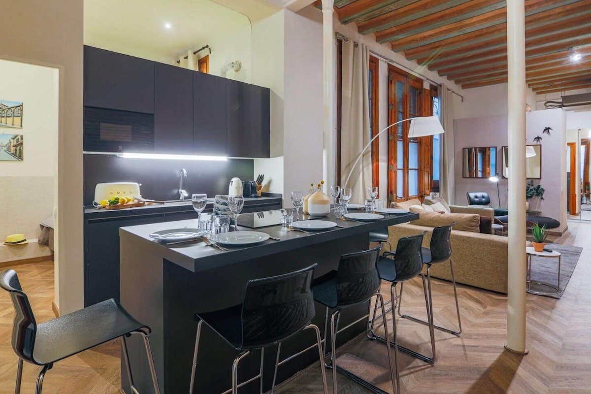 Avinyo 2 Gotic · Spacious Loft in Gothic Quarter gallery image 3