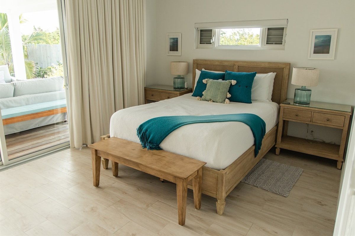 Villa Alee: Pool & Golf Cart, Walkable to Beach gallery image 3