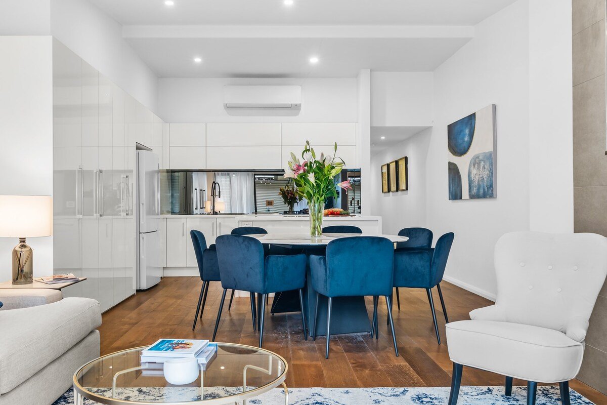 A+Albert Park. Bespoke Brilliance. 4Bed 2Bath. gallery image 5