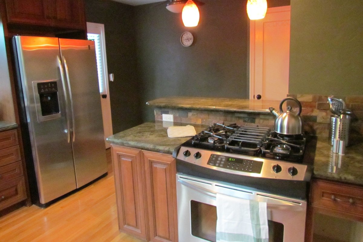 Fairmont Ave 4Br/3Ba, Great Family Neighborhood gallery image 5