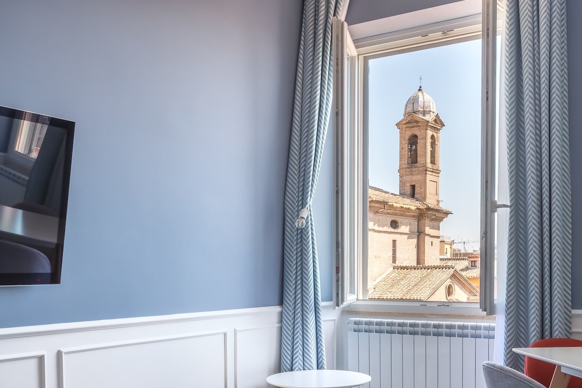 Lata Luxury Penthouse gallery image 4