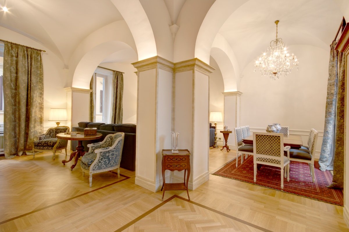 Unique apartment in the heart of the Spanish Steps gallery image 4