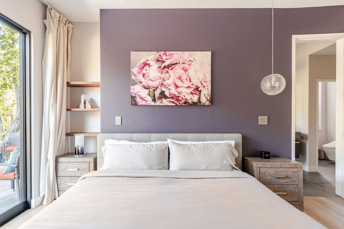 5BR Designer Home w/ SunDeck Near Stanford & 280 gallery image 4