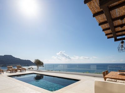 Elevate Your Escape: Rokkea Villa 350m from Beach