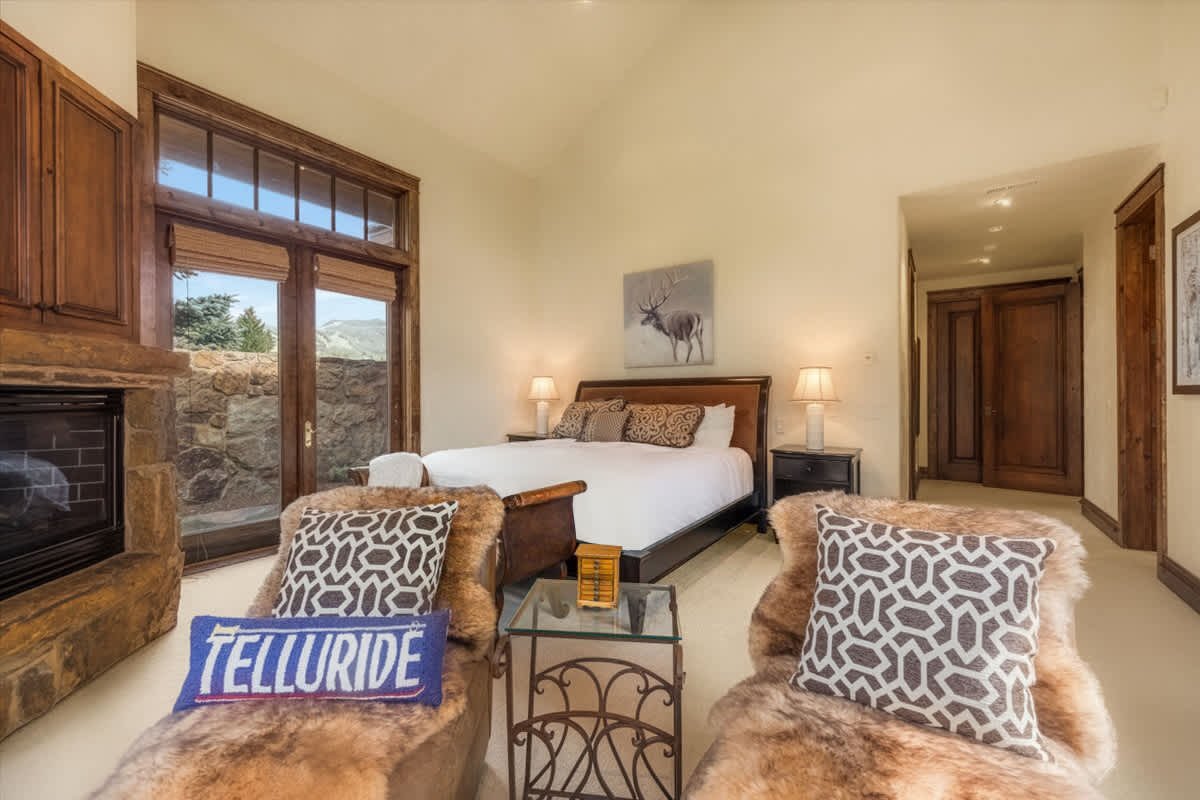 Luxe Mountain Village Retreat | Hot Tub w/ Views gallery image 4