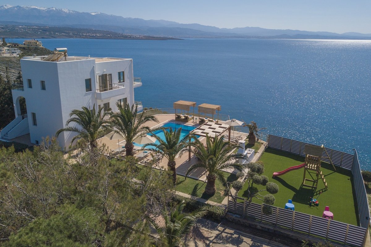 Villa del Sole, private pool and amazing sea view gallery image 2