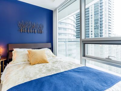 Toronto Downtown Luxury Condo with Large Patio