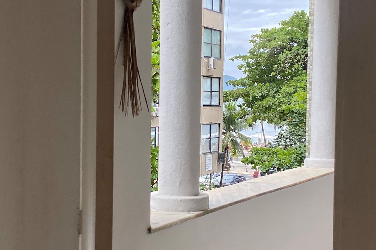 Conforto na quadra da praia de Copacabana /posto 6 gallery image 3