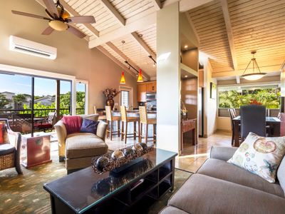 Ocean & Golf Views in Wailea – Designer Condo