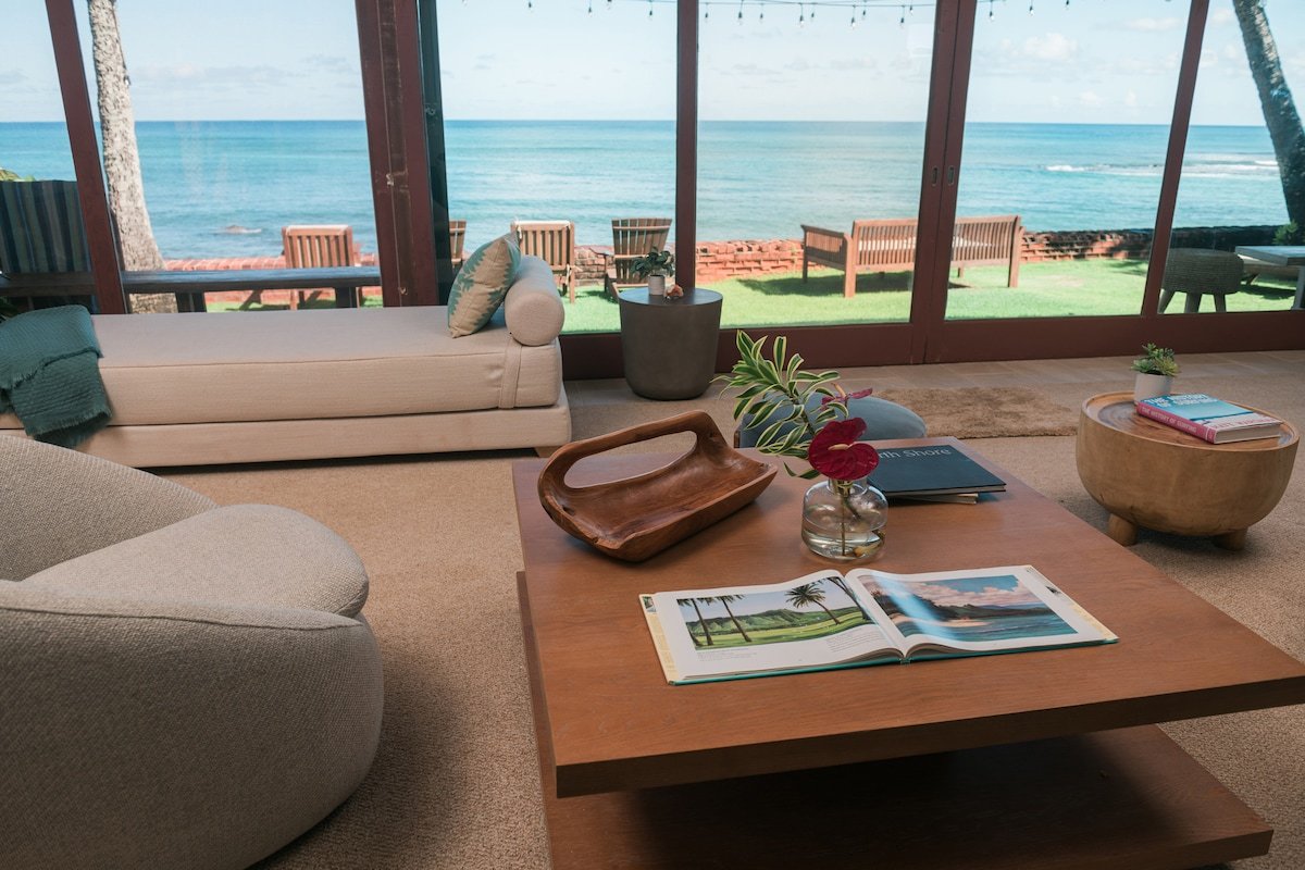 North Shore Beachfront Retreat gallery image 5